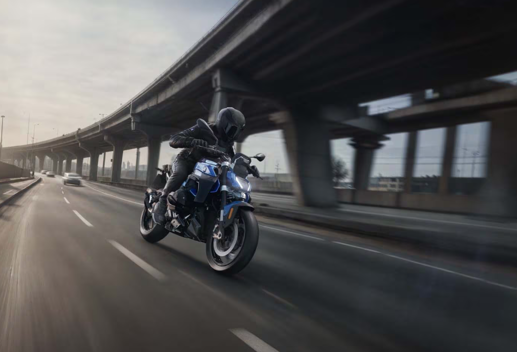 Conheça a Nova BMW R 1300 R 2026