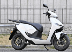 Nova scooter da Honda CUV e